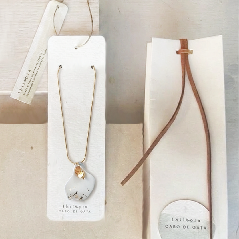 COLLAR  SIL blanco/dorado